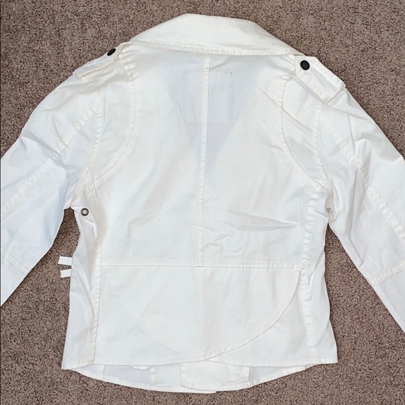 Coat - Picture 4 of 4